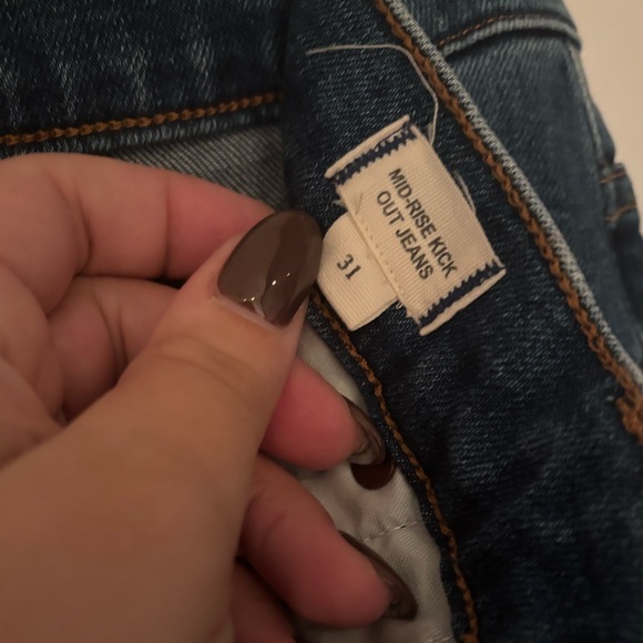 Madewell Kick Out Crop Jeans - Picture 5 of 5